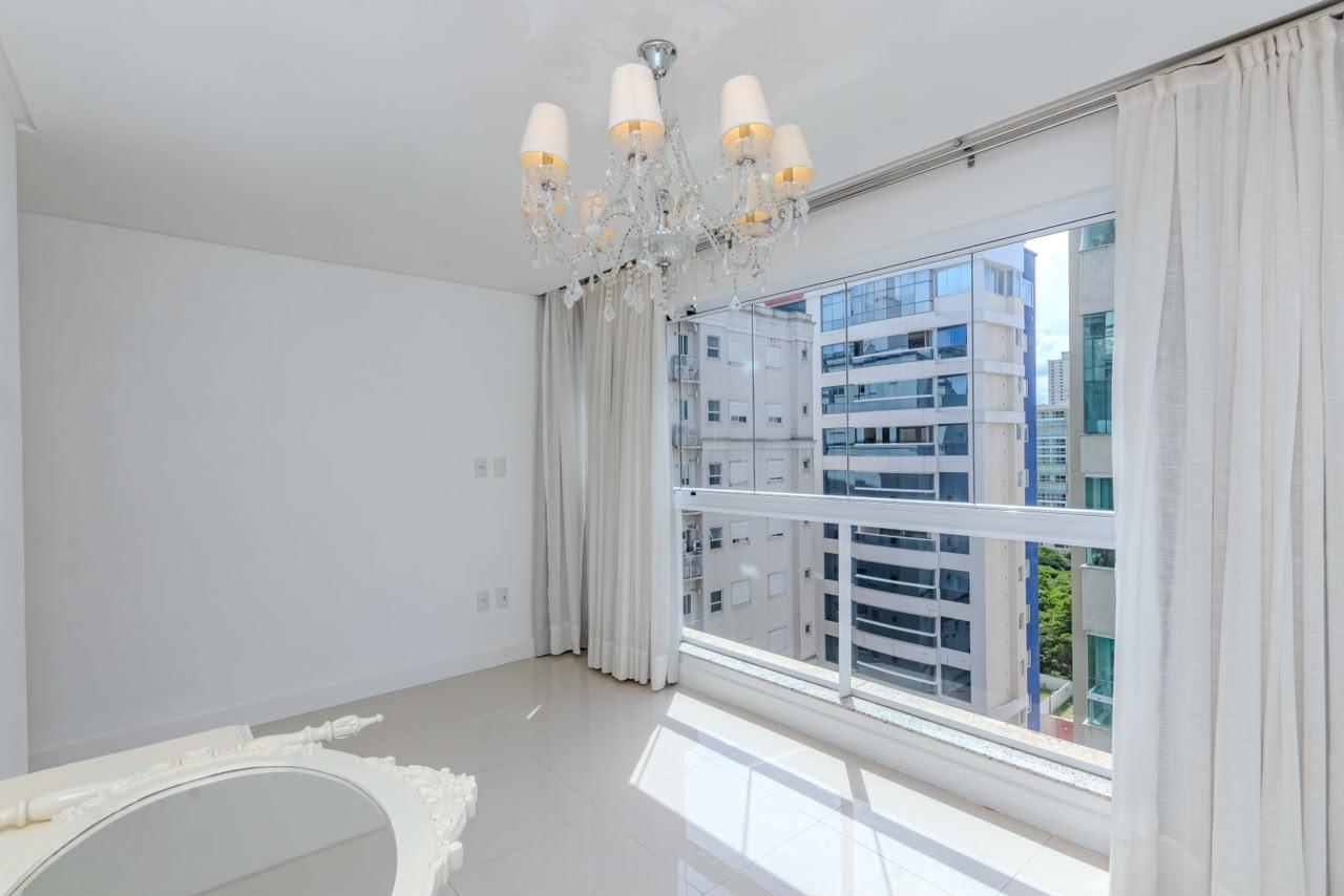 Apartamento, 4 quartos, 270 m² - Foto 10