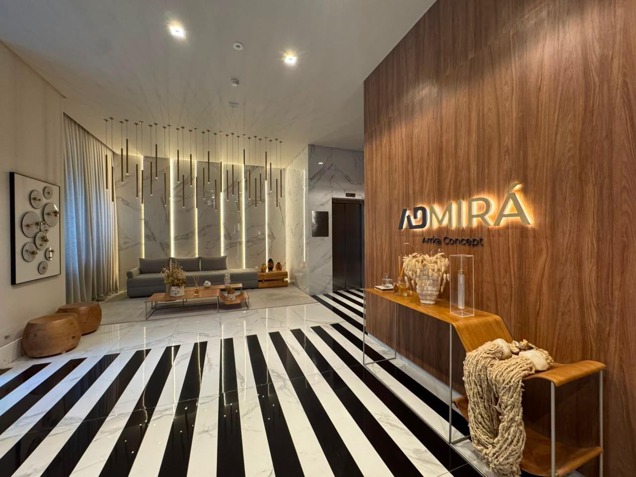  - Apartamento à venda em Balneário Camboriú, com 4 quartos, 138.07m²
