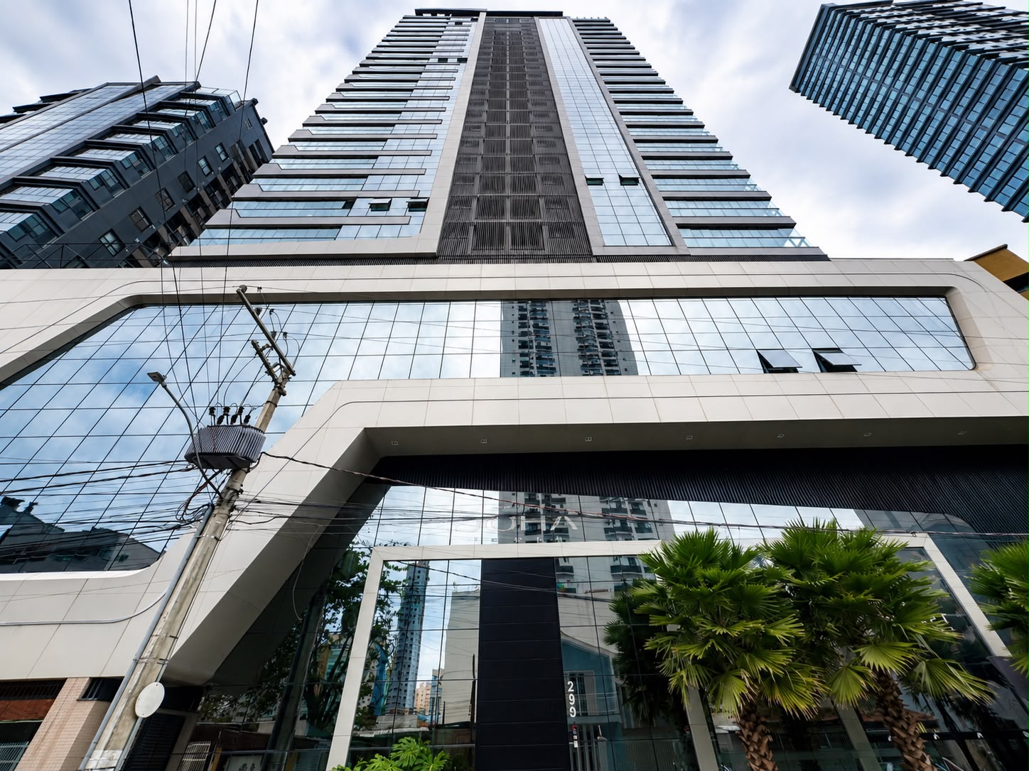 Apartamento de luxo à venda em Itapema, Meia Praia, com 4 quartos, 182m² - Invicta Itapema - Assessoria Imobiliária