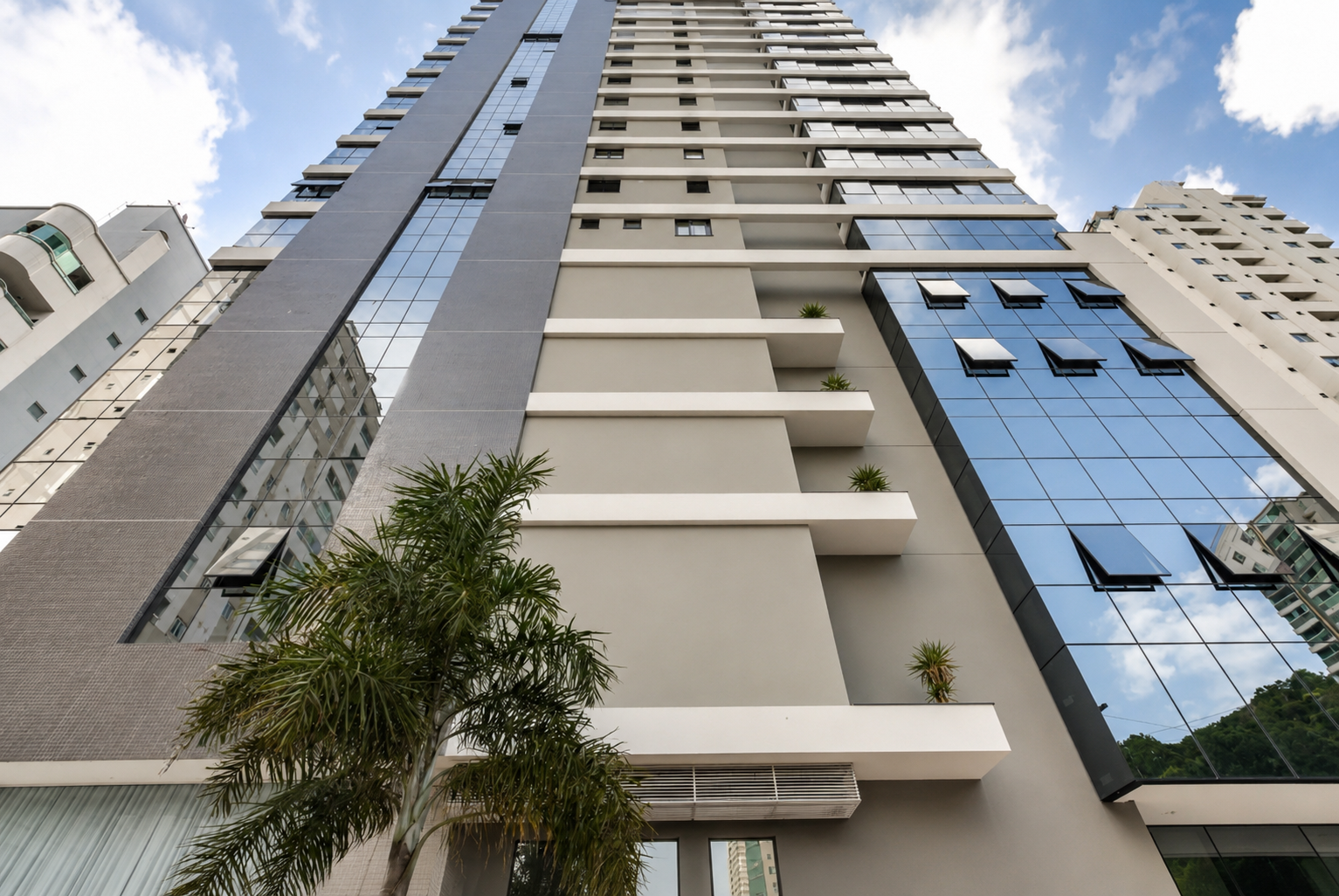 Apartamento, 4 quartos, 136 m² - Foto 1
