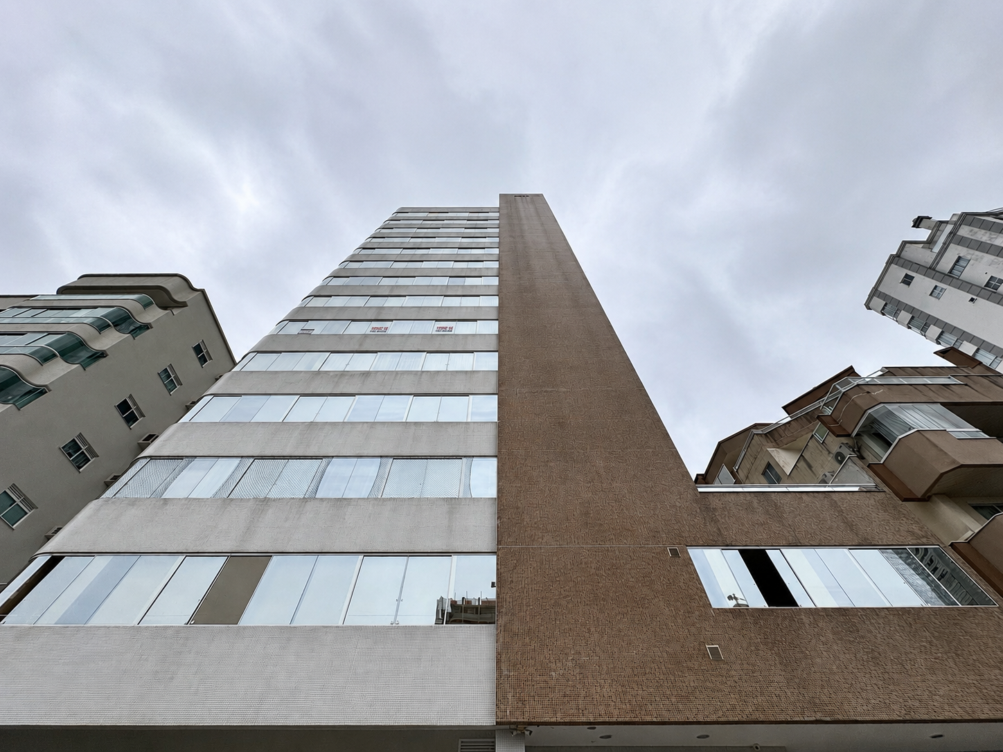 Apartamento à venda com 212m² por R$ 3.550.000,00 - Invicta Itapema - Assessoria Imobiliária