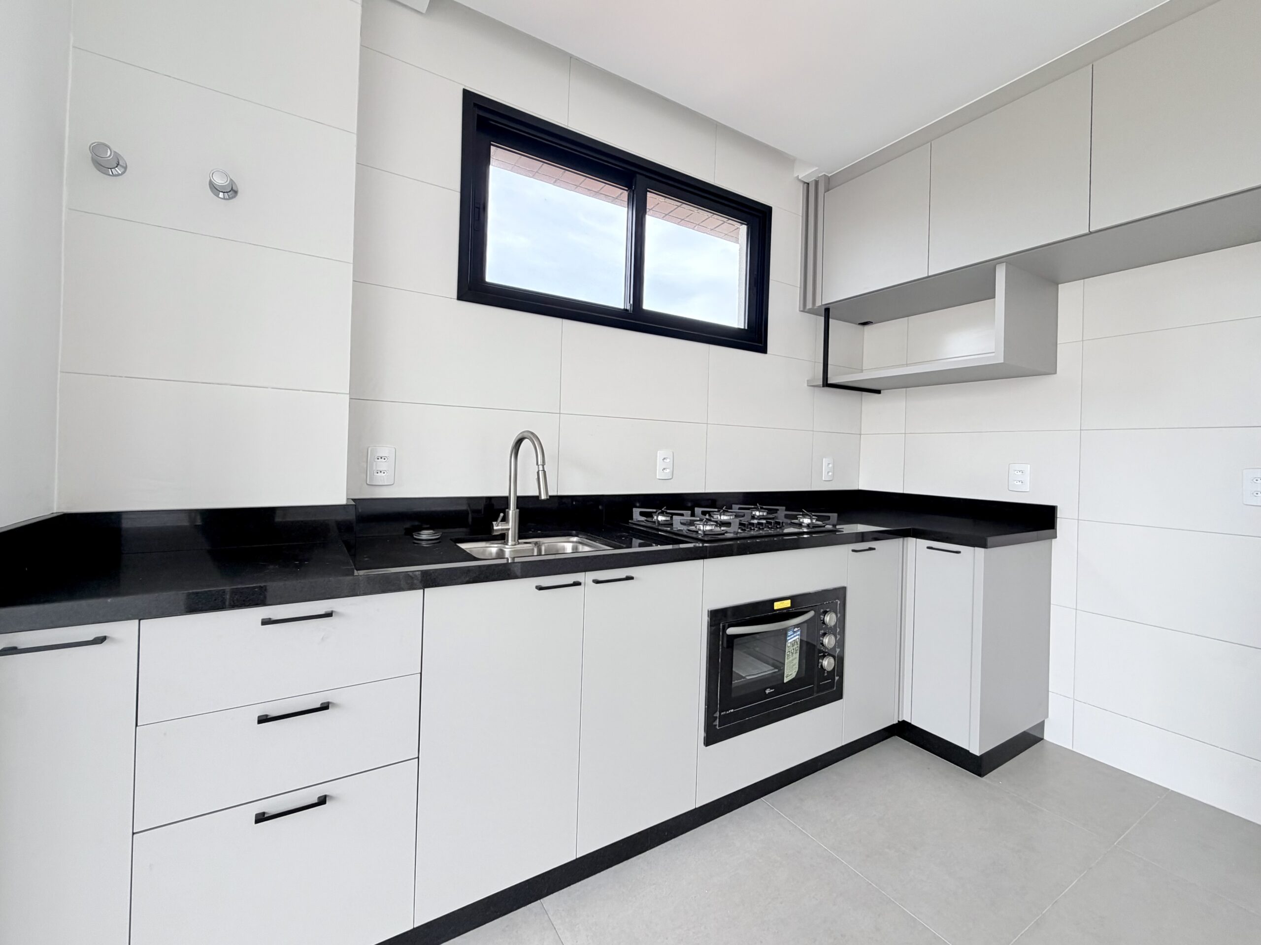 Apartamento à venda em Porto Belo, com 2 quartos, 80m² - Invicta Itapema - Assessoria Imobiliária