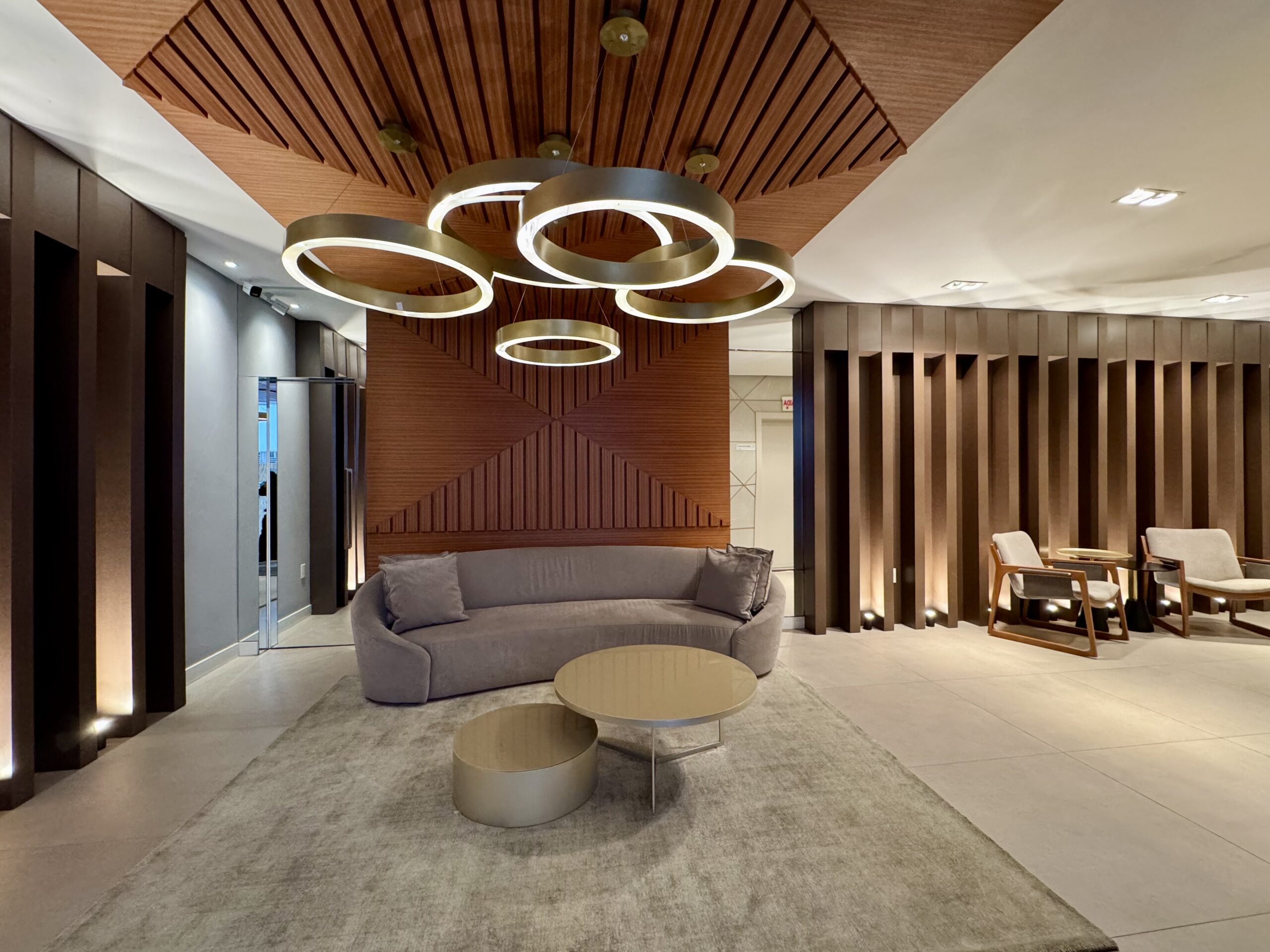  - Apartamento à venda em Balneário Camboriú, Centro, com 3 quartos, 138m²