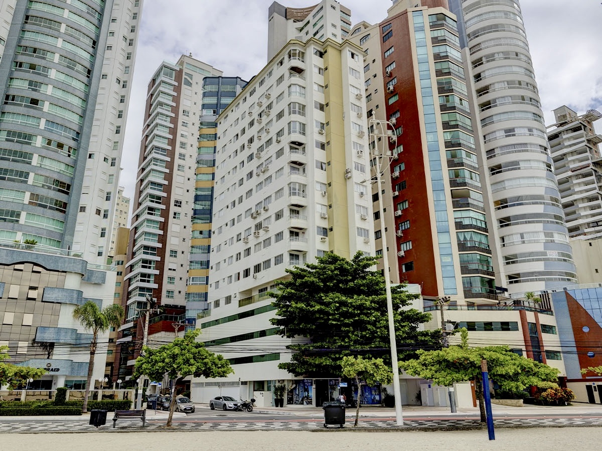 Apartamento à venda em Balneário Camboriú, Centro, com 2 quartos, 80m² - Invicta Itapema - Assessoria Imobiliária