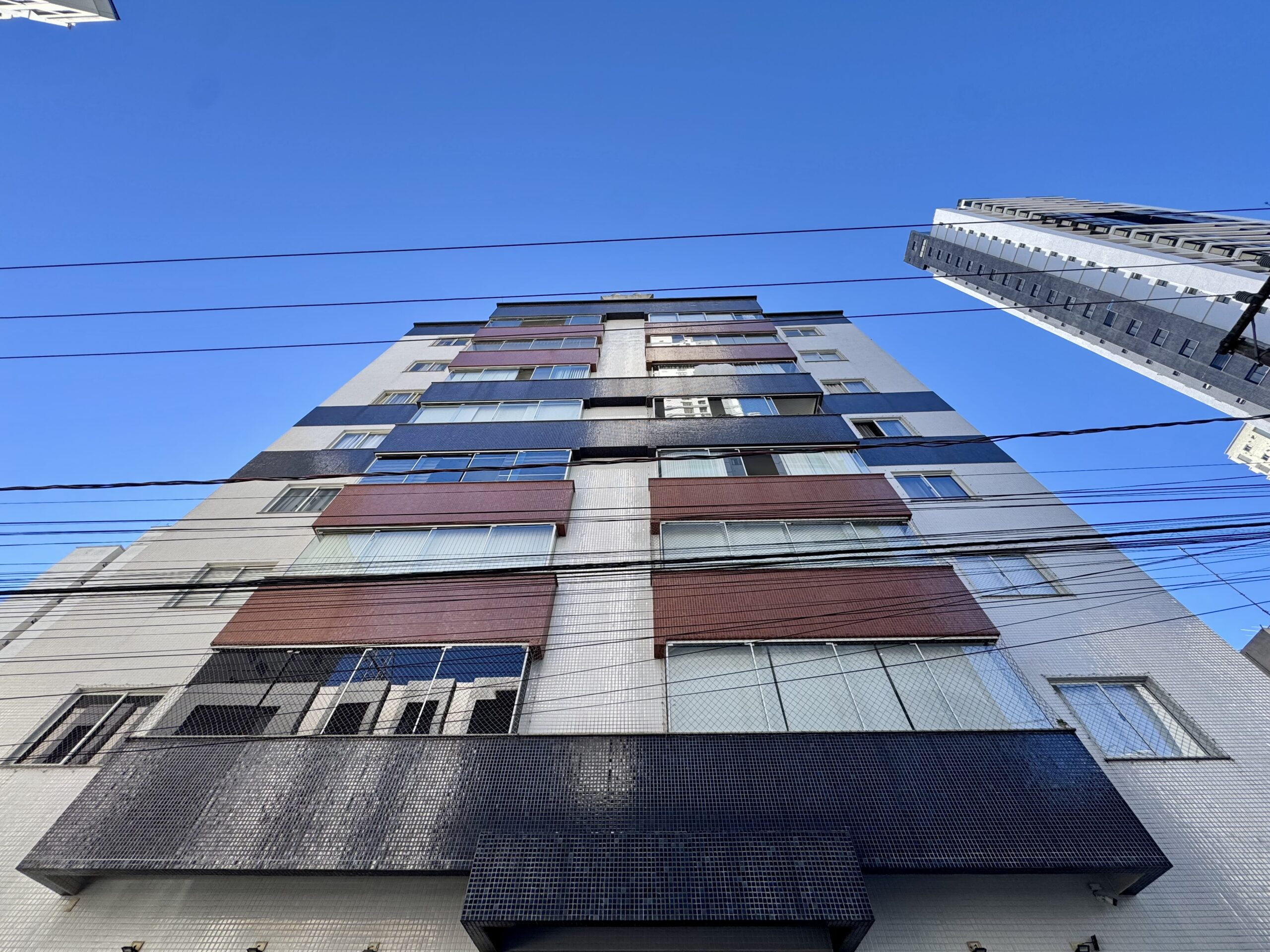 Apartamento à venda com 80m² por R$ 945.000,00 - Invicta Itapema - Assessoria Imobiliária