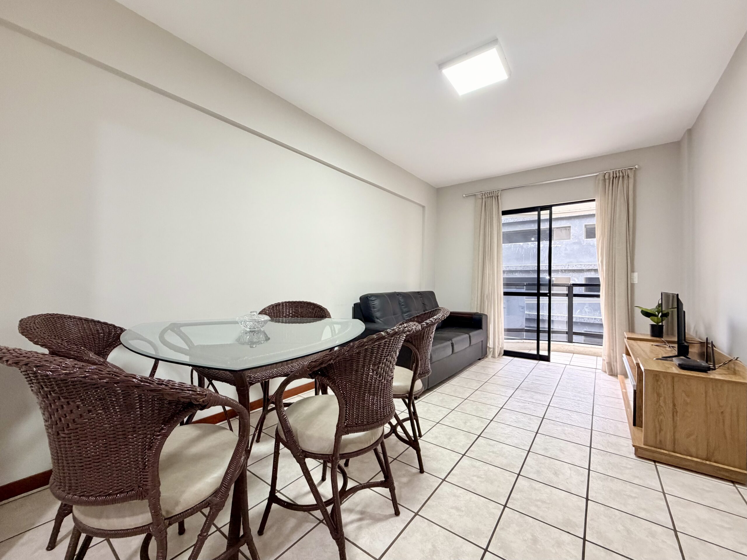  - Apartamento à venda, com 3 quartos, 120m²