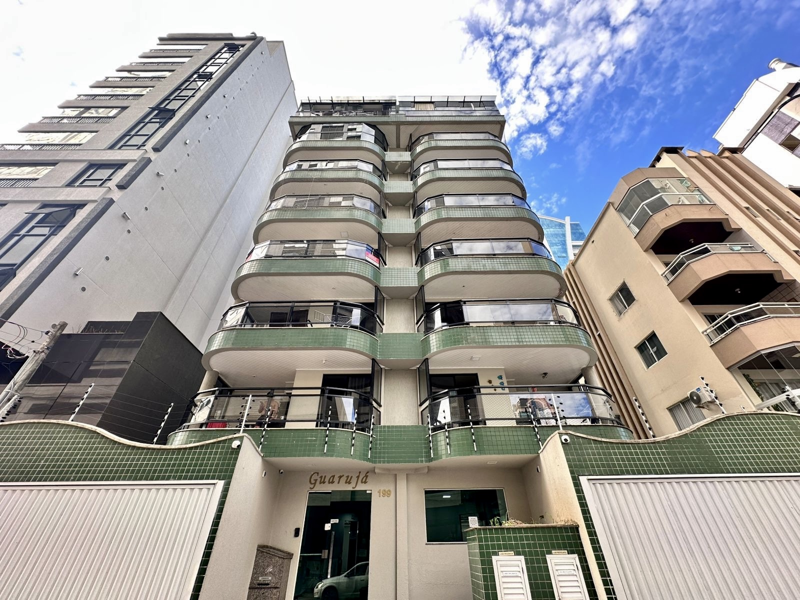 Apartamento à venda, com 3 quartos, 120m² - Invicta Itapema - Assessoria Imobiliária
