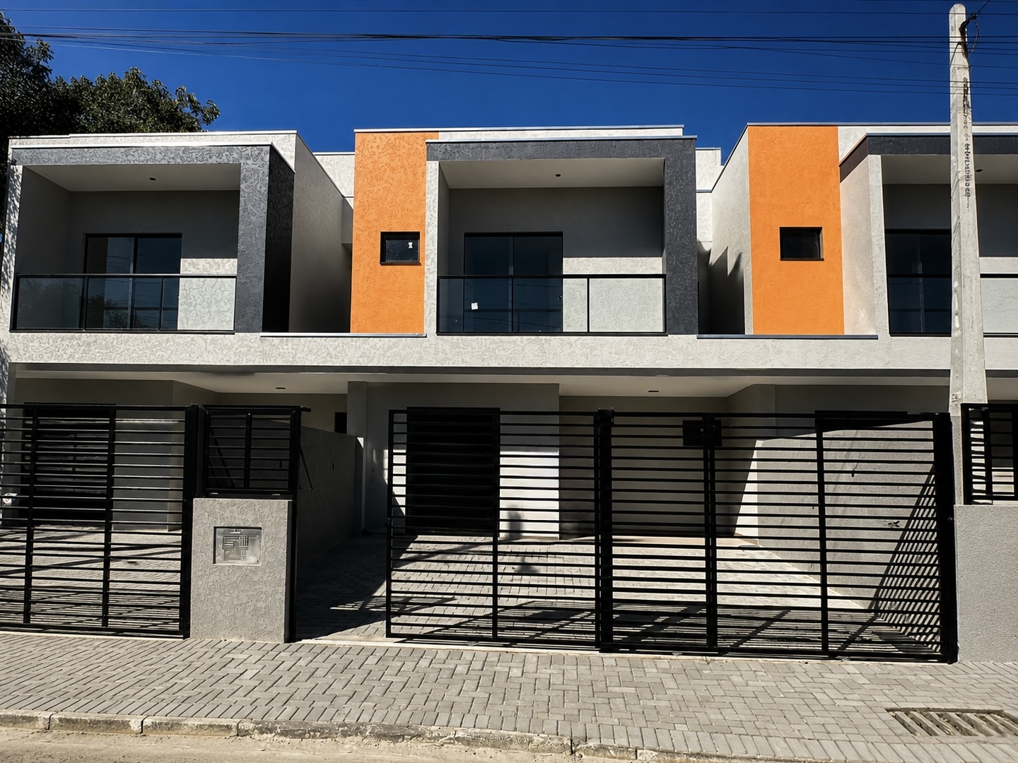 SOBRADO ITAPOÁ