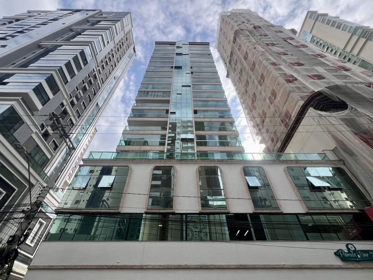 Apartamento, 3 quartos, 141 m² - Foto 2