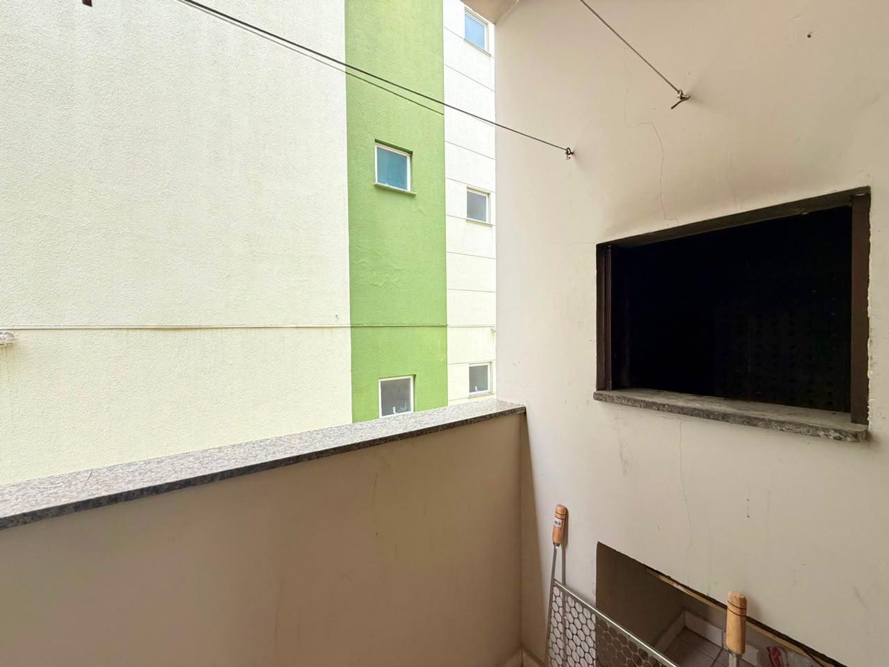  - Apartamento à venda com 2 Dormitórios sendo 1 suíte 70m² Privativos por R$ 790.000,00 Centro de Itapema SC