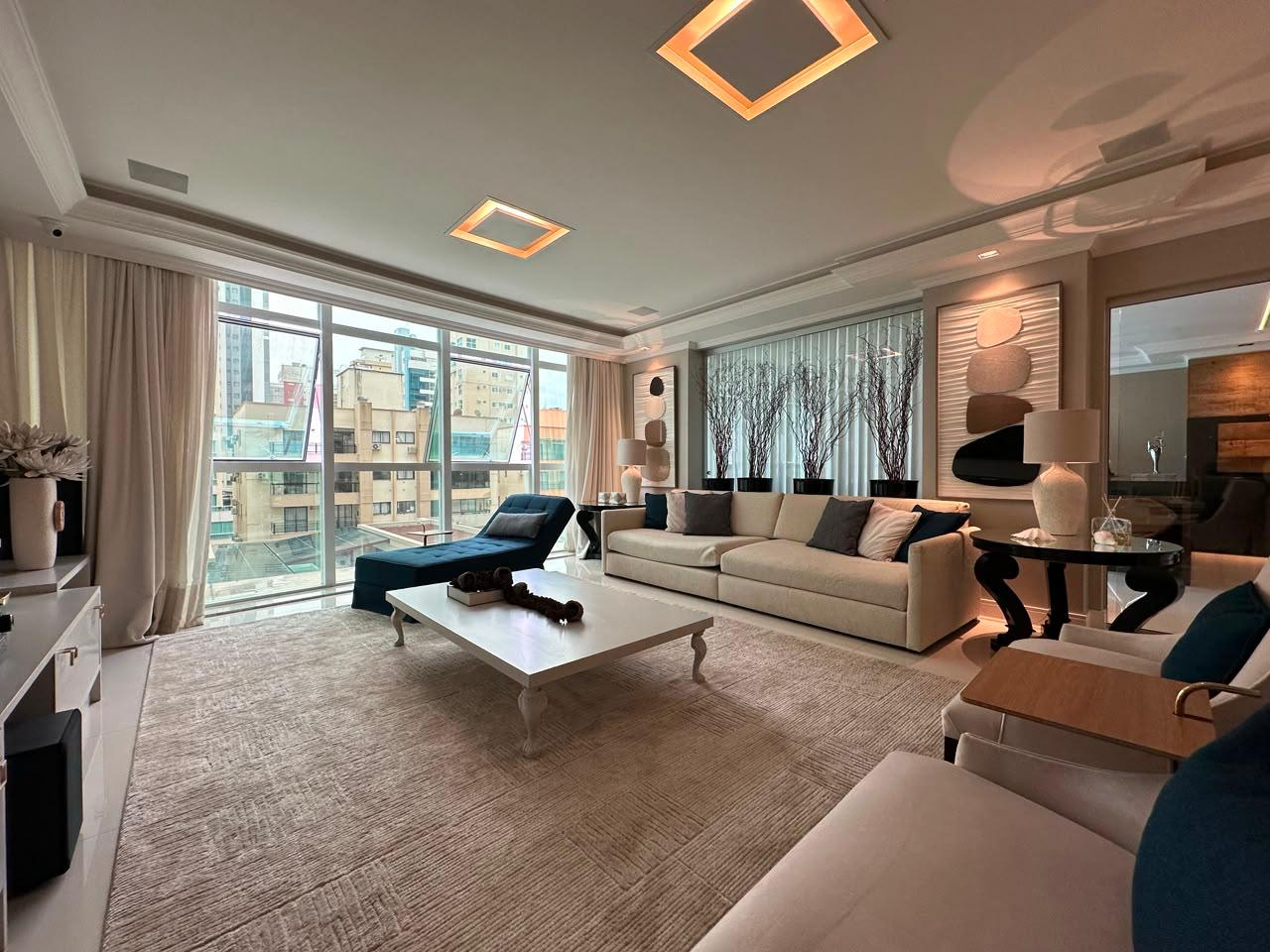Apartamento de luxo à venda em Itapema, Meia Praia, com 4 quartos, 281m² - Invicta Itapema - Assessoria Imobiliária