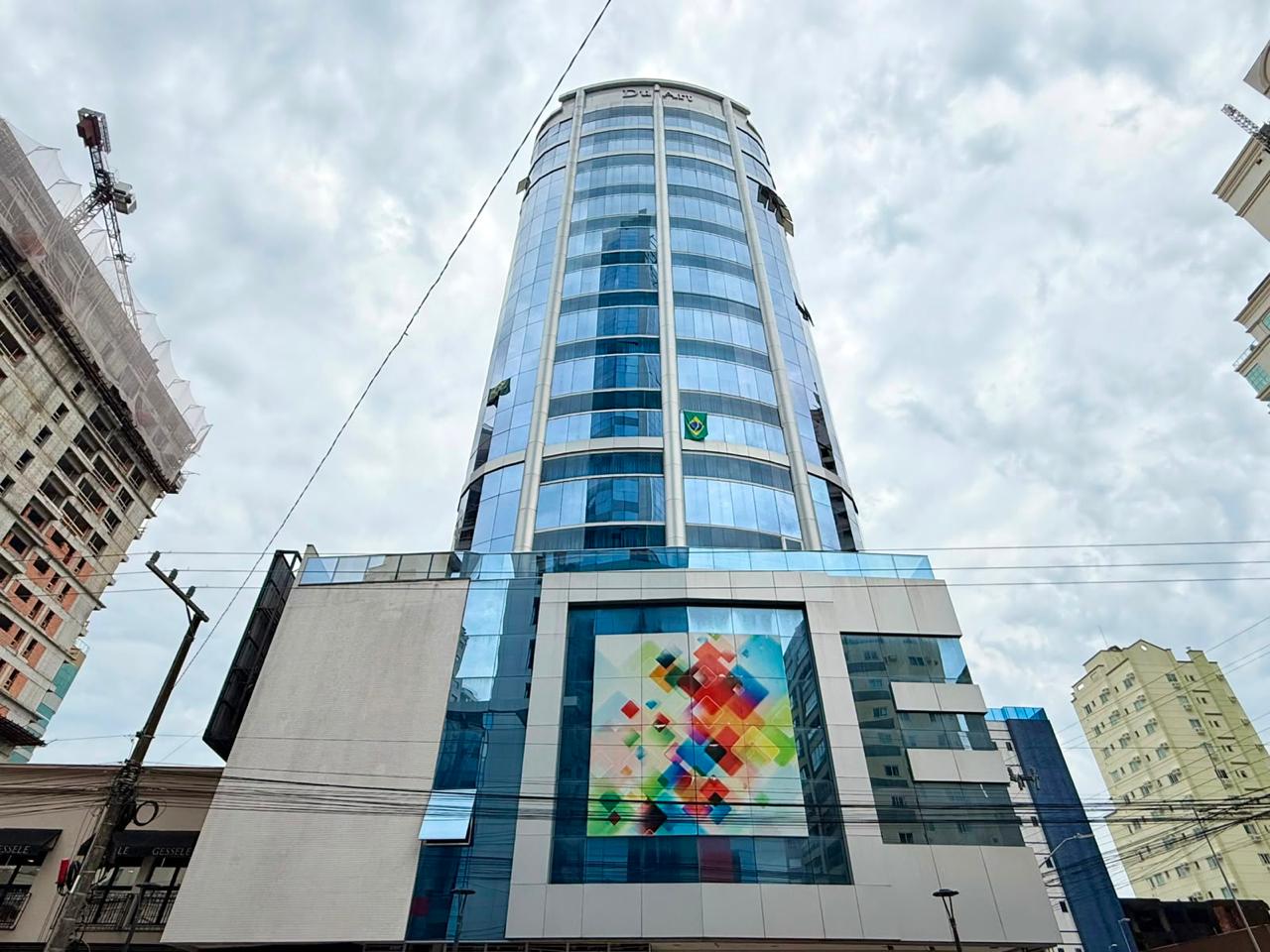 Apartamento, 3 quartos, 202 m² - Foto 1