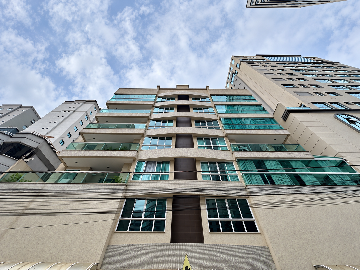 Apartamento à venda com 83m² por R$ 1.200.000,00 - Invicta Itapema - Assessoria Imobiliária