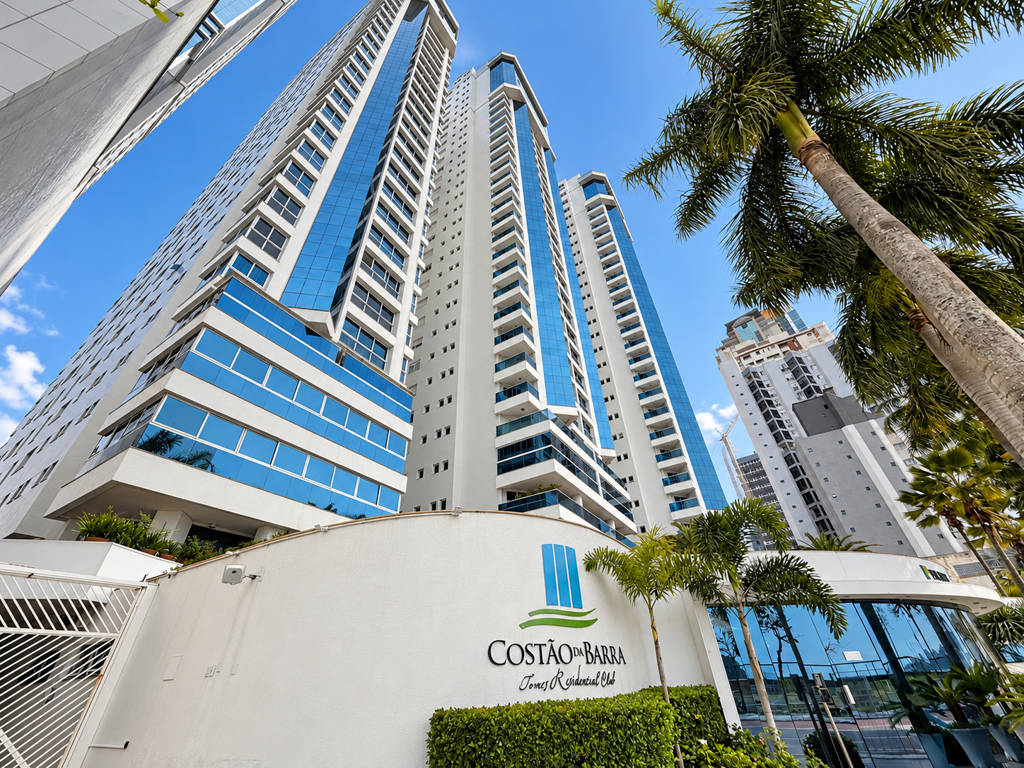  - Apartamento com vista para o mar à venda com 317m² por R$ 15.500.000,00