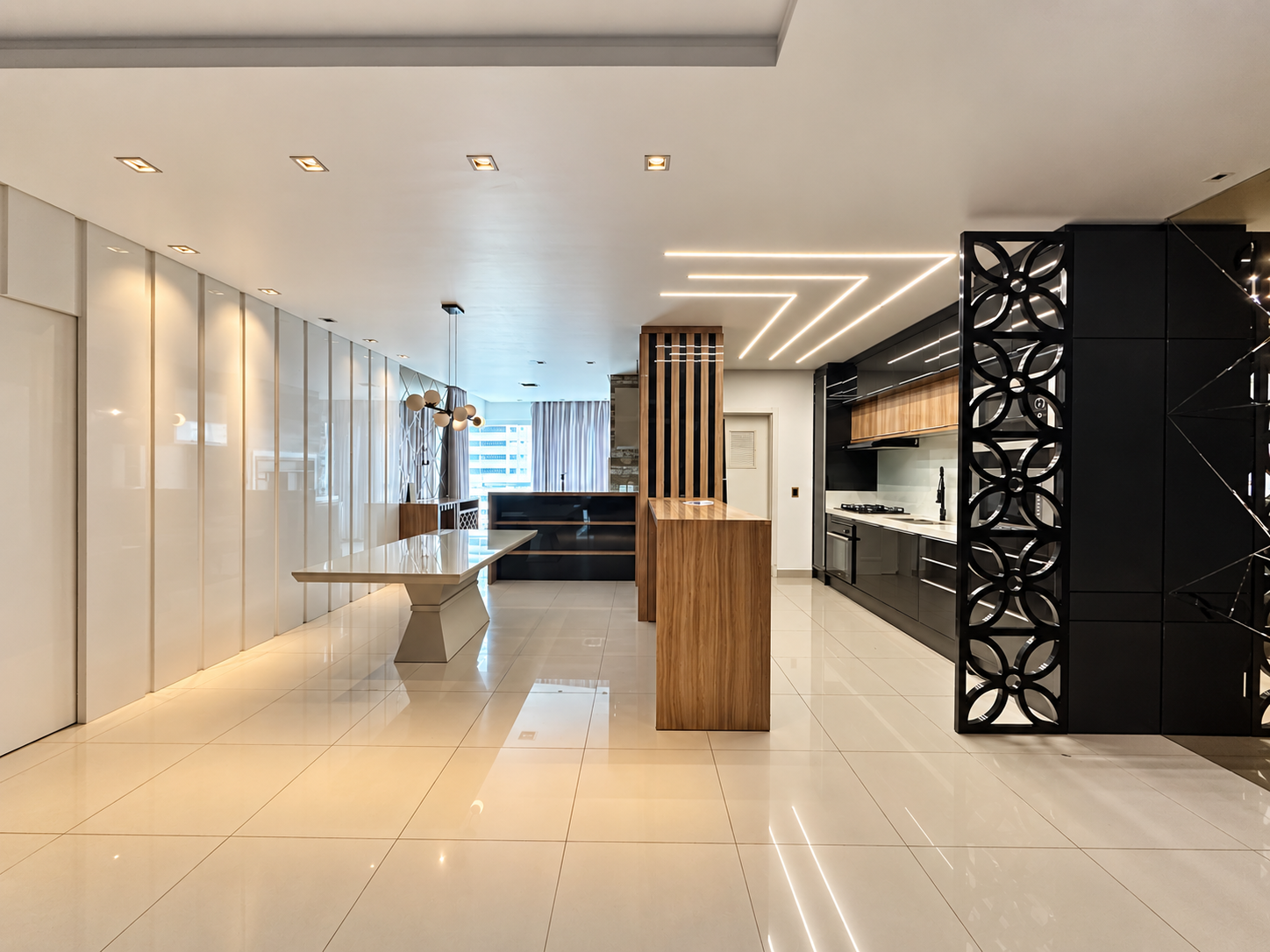  - Apartamento à venda com 135m² por R$ 2.200.000,00