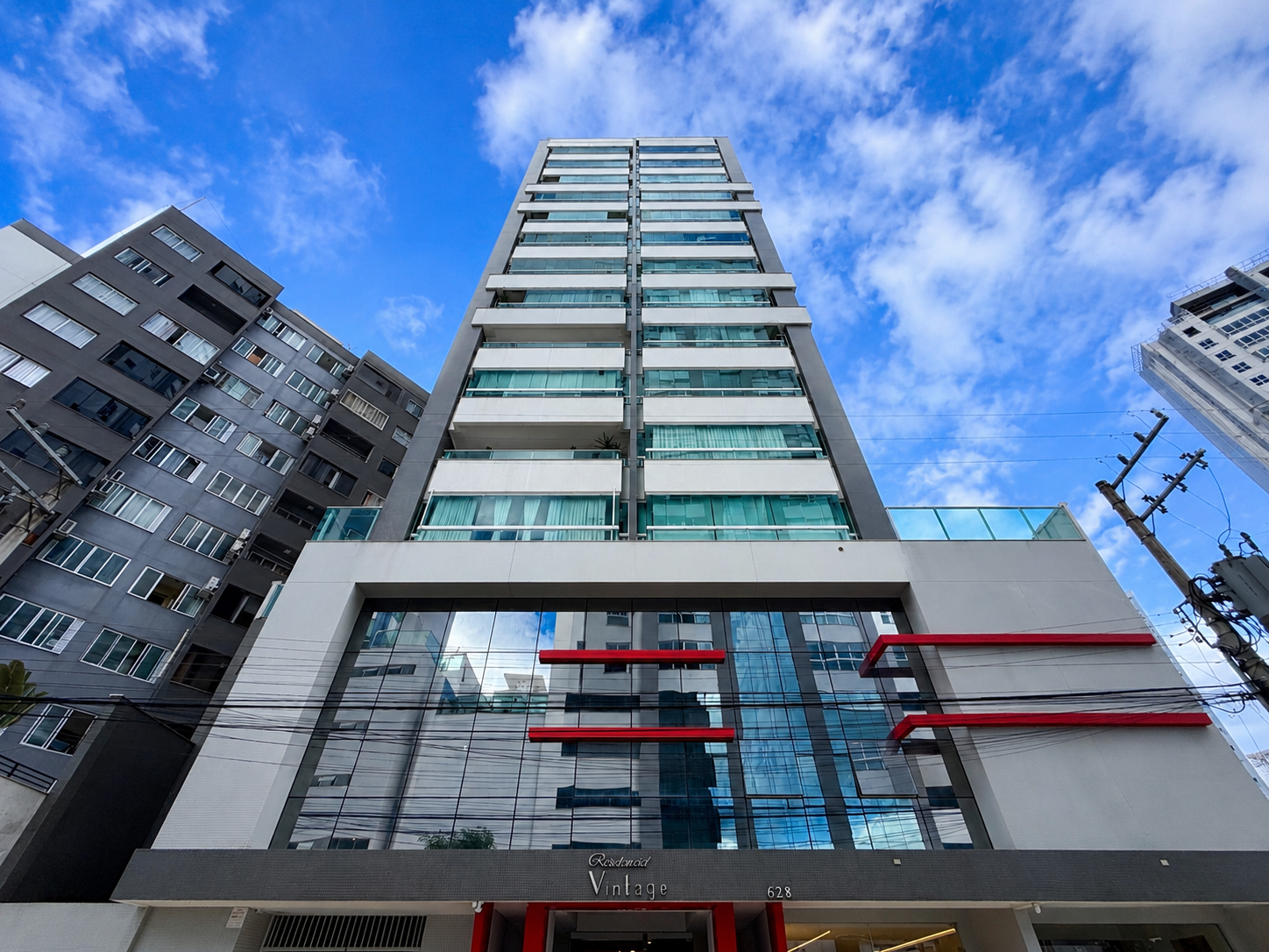 Apartamento à venda em Balneário Camboriú, Centro, com 3 quartos, 134m² - Invicta Itapema - Assessoria Imobiliária