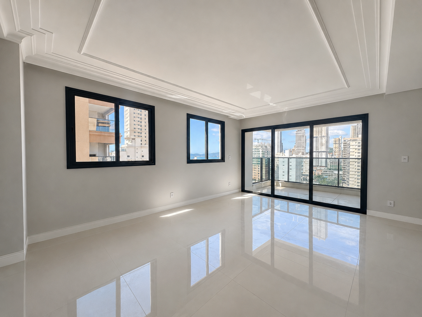  - Apartamento à venda, no Imperial Coast em Itapema, centro, com 2 quartos, 93m²