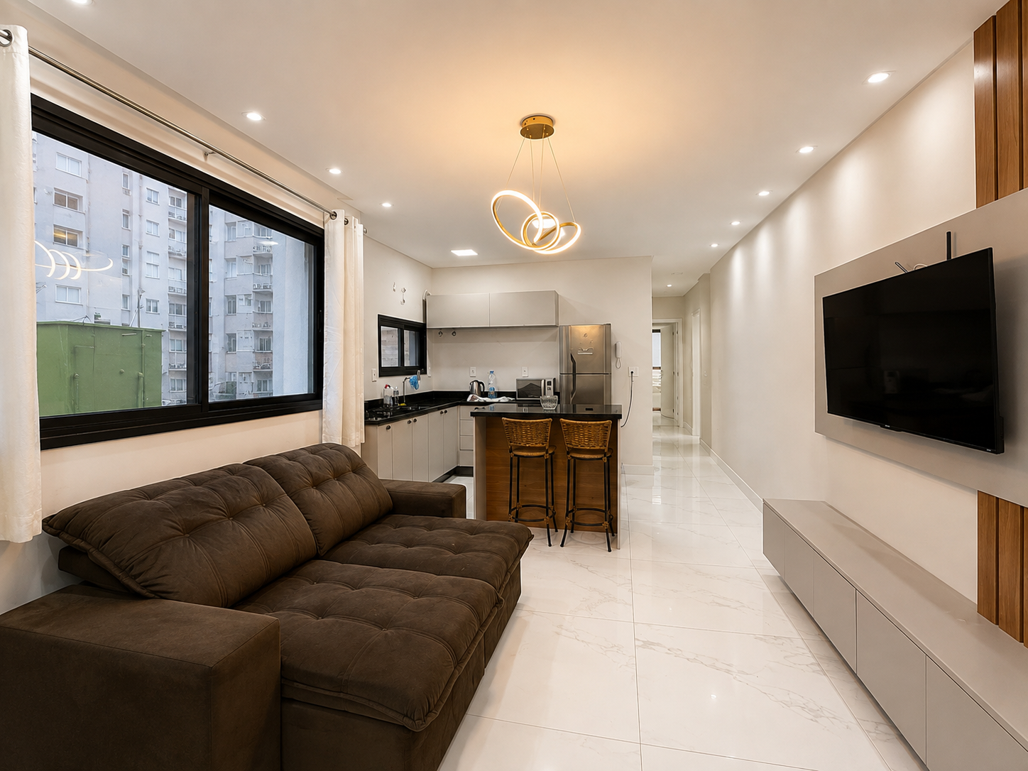  - Apartamento à venda, com 3 quartos, 101m²