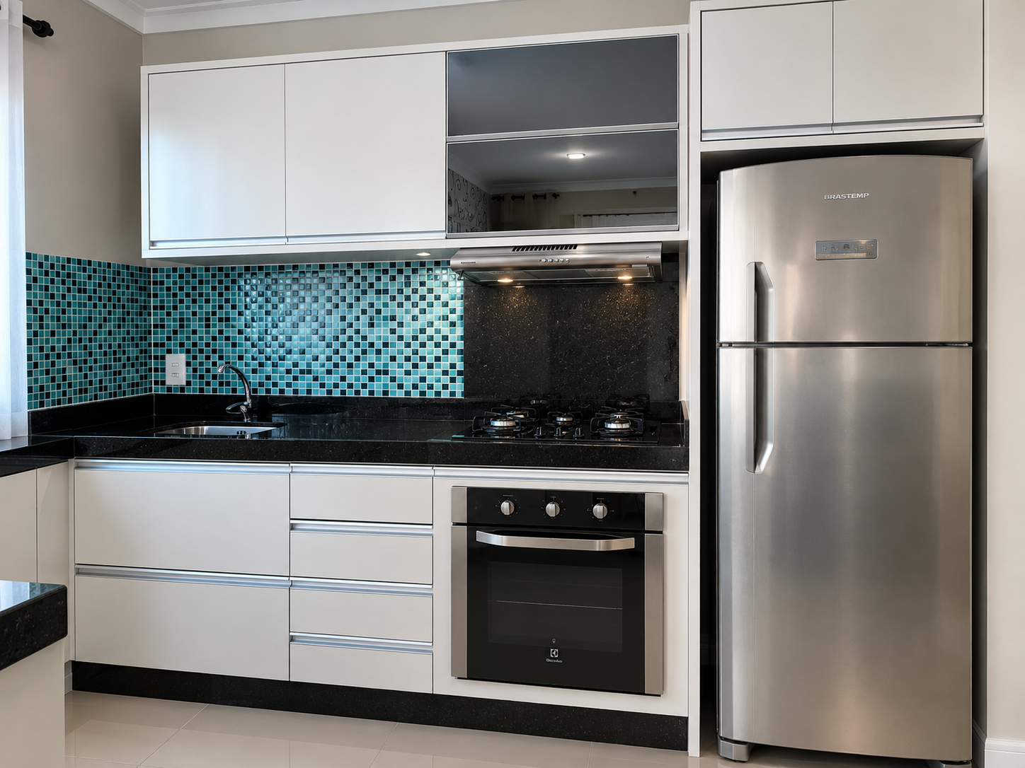  - Apartamento à venda em Itapema, Meia praia, com 2 quartos, 65m²