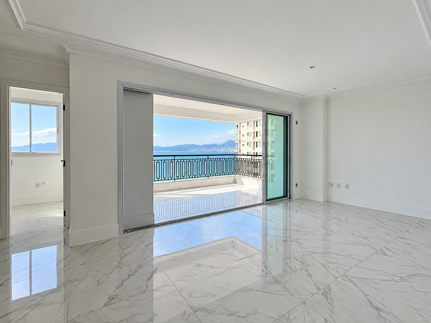  - Apartamento com vista para o mar à venda com 142m² por R$ 2.590.000,00
