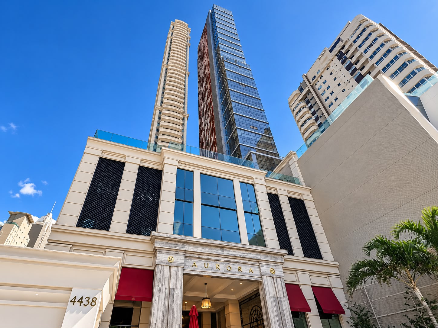 Apartamento à venda em Balneário Camboriú, Centro, com 4 quartos, 230m² - Invicta Itapema - Assessoria Imobiliária
