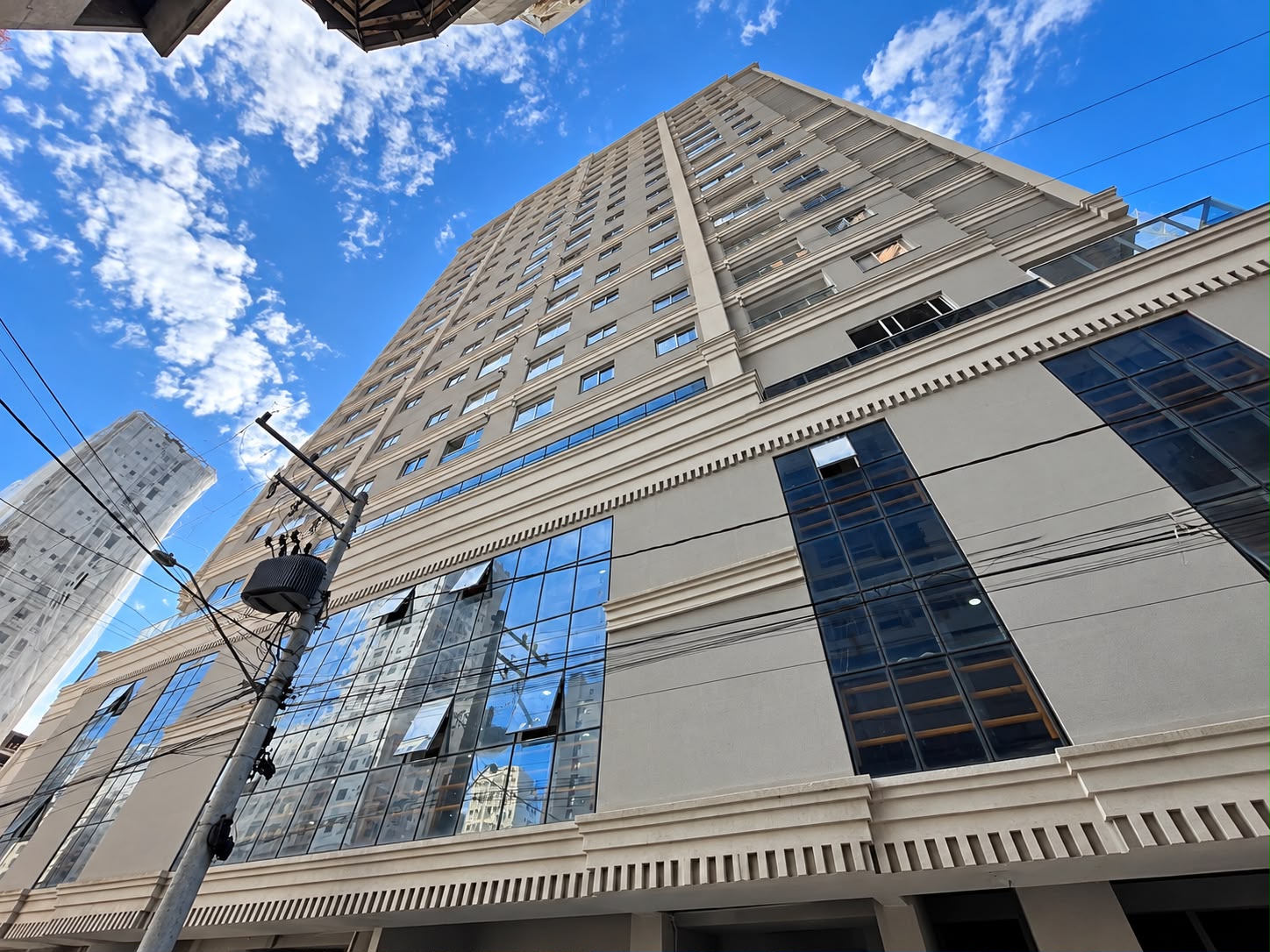 Apartamento com vista para o mar à venda com 66m² por R$ 999.999,00 - Invicta Itapema - Assessoria Imobiliária