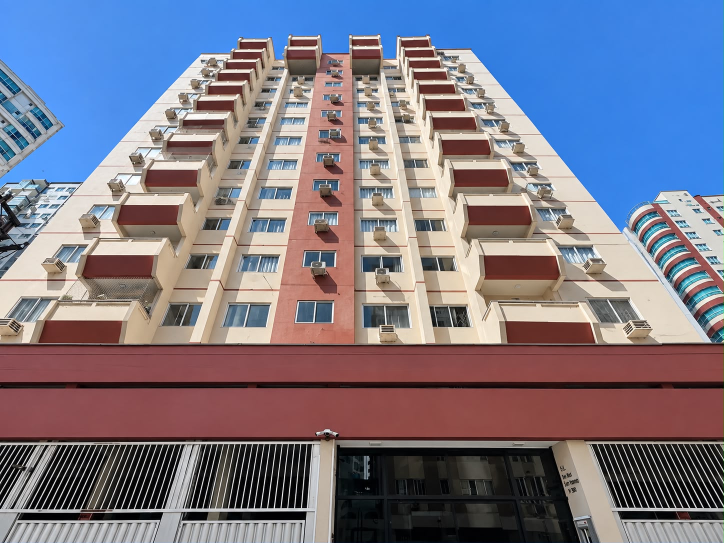 Apartamento com vista para o mar à venda com 289m² por R$ 3.000.000,00 - Invicta Itapema - Assessoria Imobiliária