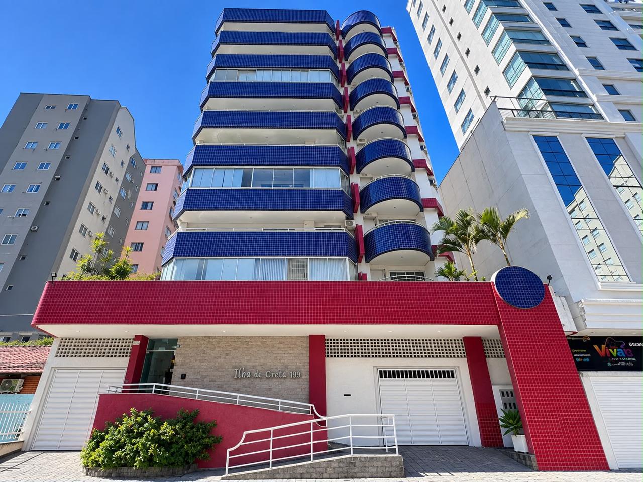 Apartamento à venda em Itapema, Meia praia, com 3 quartos, 127m² - Invicta Itapema - Assessoria Imobiliária