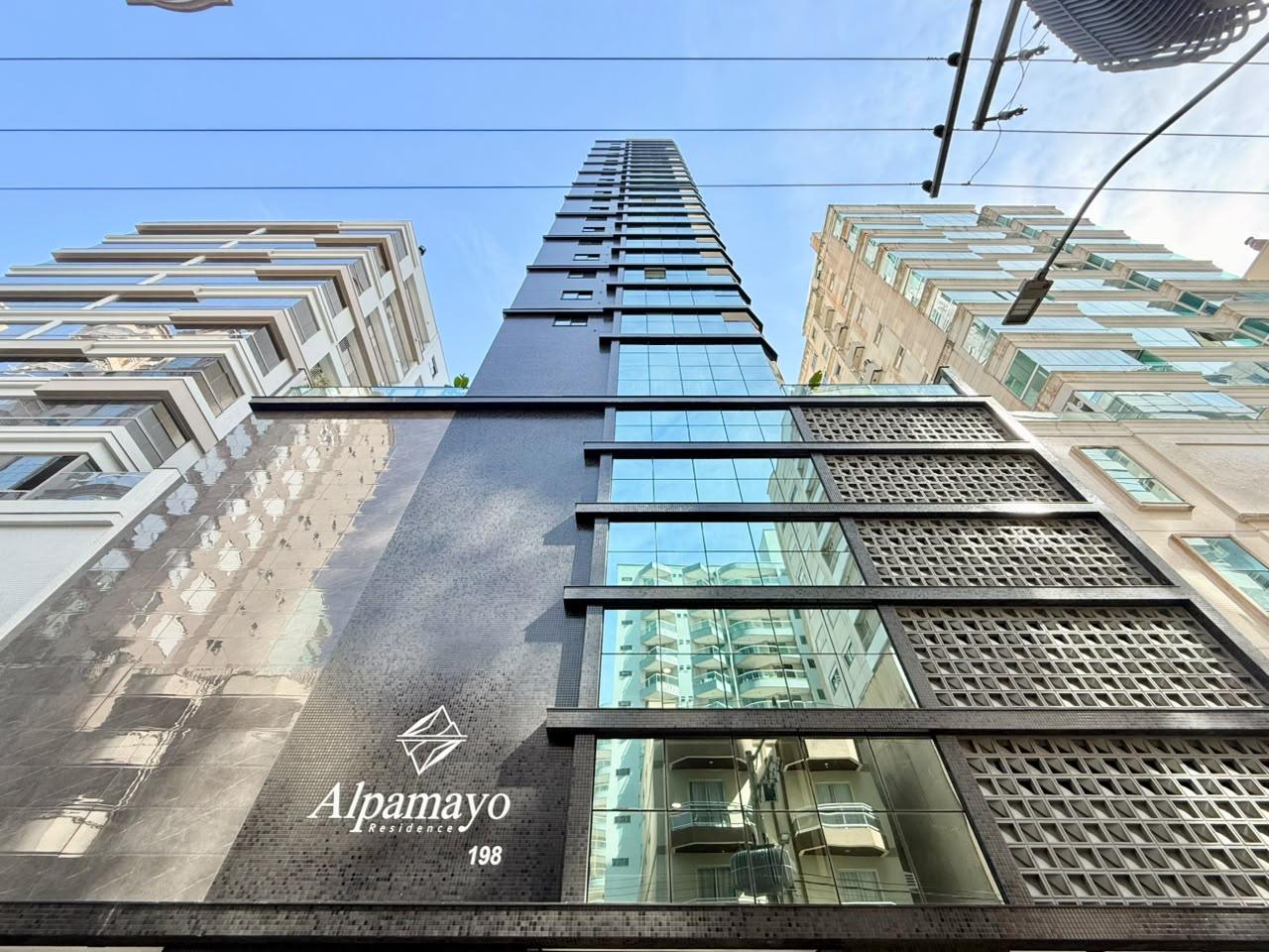 Apartamento à venda em Itapema, Meia Praia, com 4 quartos, 160m² - Invicta Itapema - Assessoria Imobiliária
