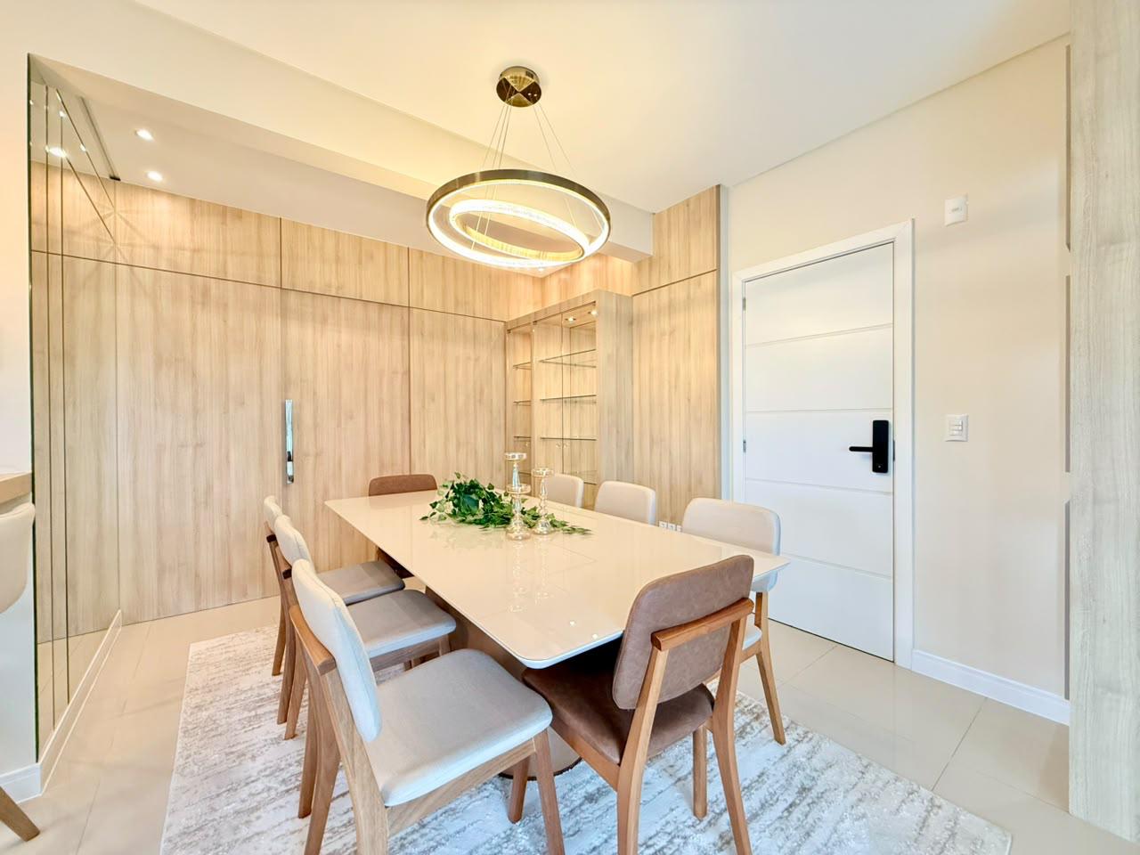 Apartamento à venda em Itapema, Meia Praia, com 3 quartos, 110m² - Invicta Itapema - Assessoria Imobiliária