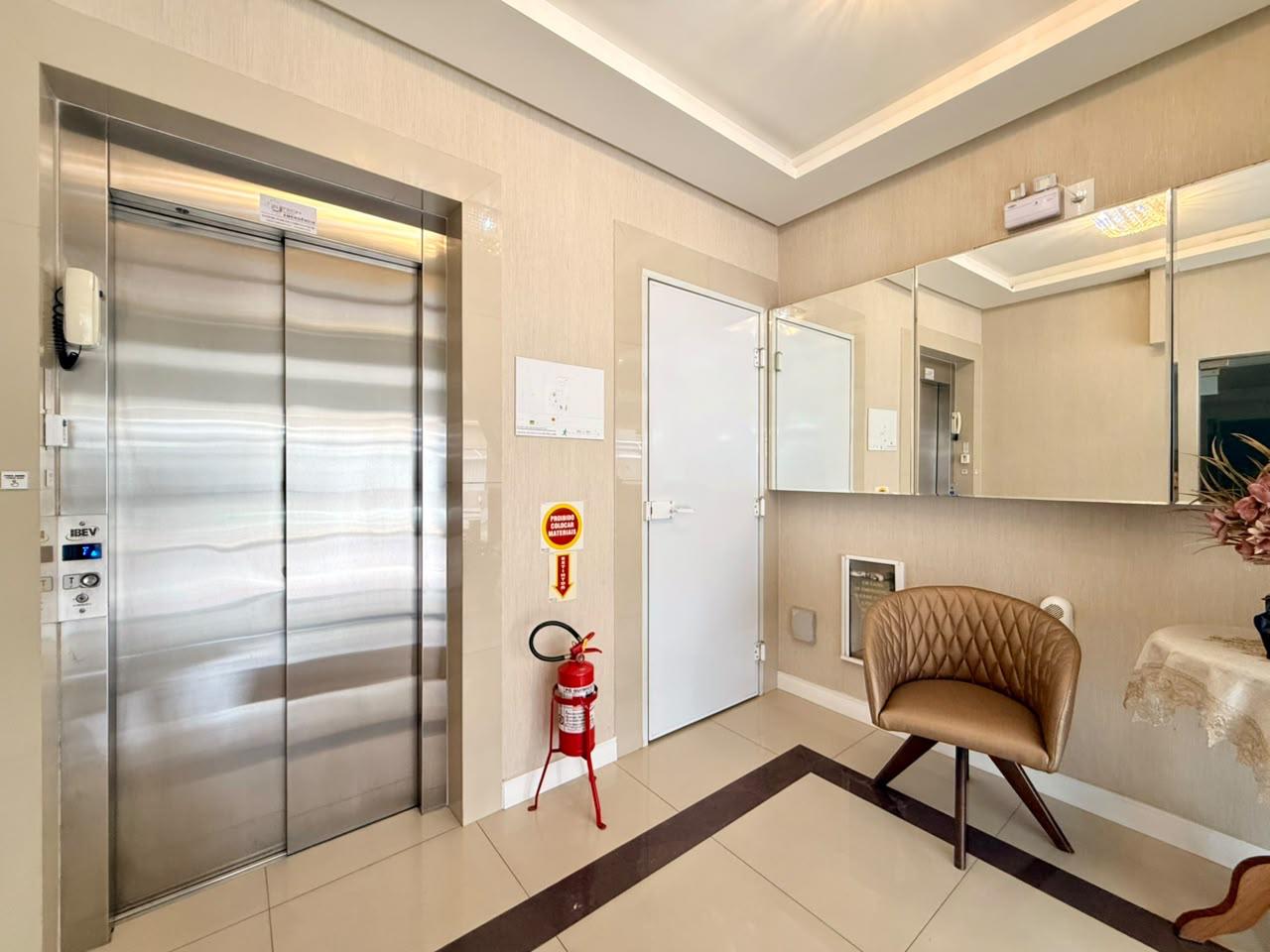  - Apartamento à venda em Itapema, Meia Praia, com 3 quartos, 110m²