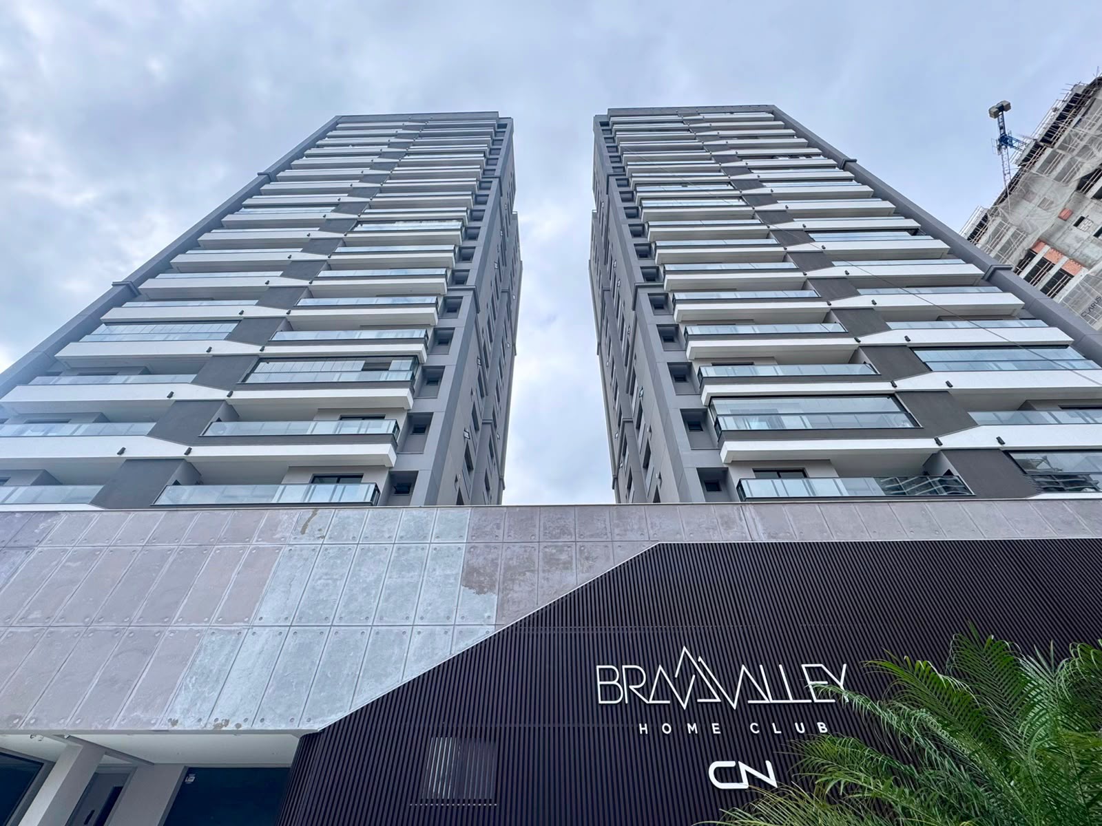 Apartamento à venda com 106m² por R$ 1.500.000,00 - Invicta Itapema - Assessoria Imobiliária