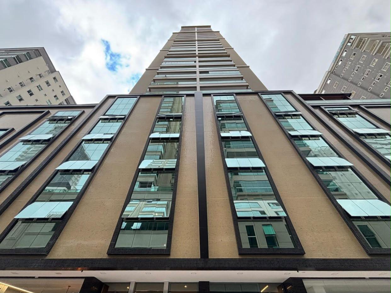 Apartamento à venda com 160m² por R$ 2.800.000,00 - Invicta Itapema - Assessoria Imobiliária